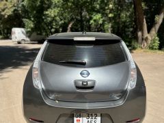 Фото авто Nissan Leaf