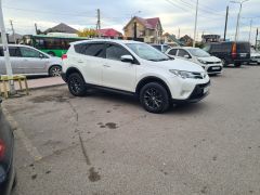 Сүрөт унаа Toyota RAV4