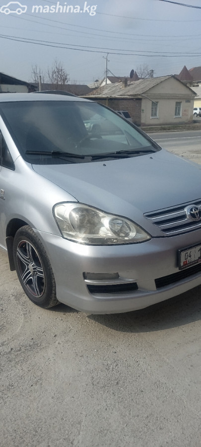 Toyota Avensis Verso