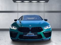 Photo of the vehicle BMW M8