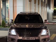 Photo of the vehicle Lexus LX