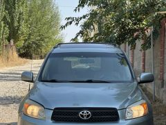 Сүрөт унаа Toyota RAV4