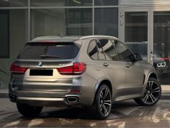 Photo of the vehicle BMW X5