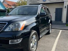 Photo of the vehicle Lexus GX