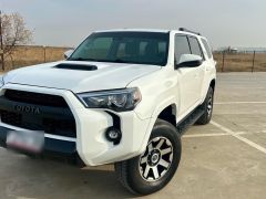 Сүрөт унаа Toyota 4Runner