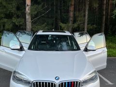 Photo of the vehicle BMW X5