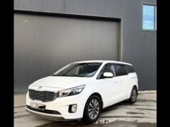 Photo of the vehicle Kia Carnival