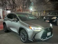 Photo of the vehicle Lexus NX