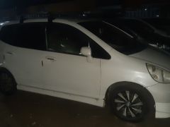 Photo of the vehicle Honda Fit