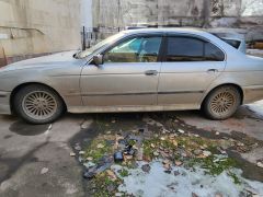 Photo of the vehicle BMW 5 Series