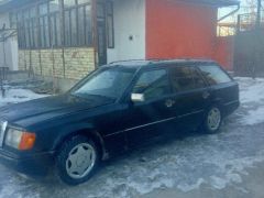 Сүрөт унаа Mercedes-Benz W124