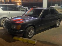 Сүрөт унаа Mercedes-Benz W124