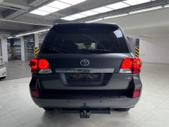 Photo of the vehicle Toyota Land Cruiser