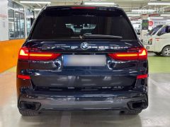 Фото авто BMW X7