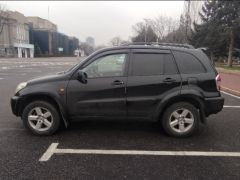 Сүрөт унаа Toyota RAV4