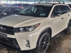 Сүрөт унаа Toyota Highlander