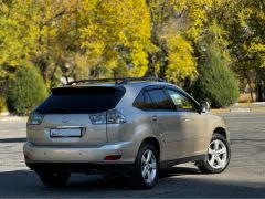 Photo of the vehicle Lexus RX