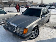 Фото авто Mercedes-Benz W124