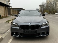 Photo of the vehicle BMW 5 Series