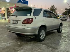 Photo of the vehicle Lexus RX