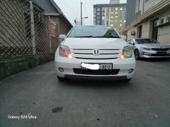 Фото авто Toyota Ist