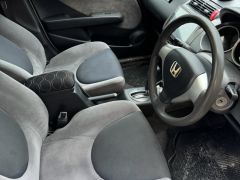 Photo of the vehicle Honda Fit