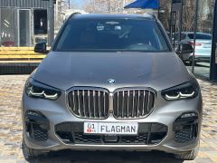 Photo of the vehicle BMW X5