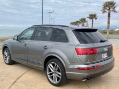 Сүрөт унаа Audi Q7