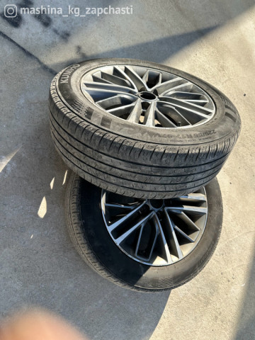 Wheel rims - Диски с шинами от Хундай Грандеур R17 225*55 5*114.3 оригинал