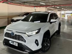 Сүрөт унаа Toyota RAV4