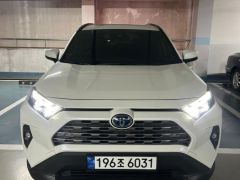 Сүрөт унаа Toyota RAV4