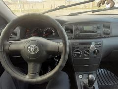 Сүрөт унаа Toyota Corolla