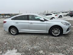 Photo of the vehicle Hyundai Sonata