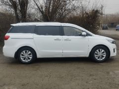 Photo of the vehicle Kia Carnival