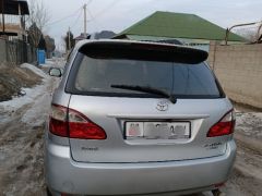 Сүрөт унаа Toyota Avensis Verso