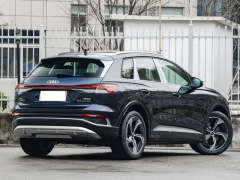 Сүрөт унаа Audi Q4 e-tron