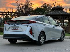 Сүрөт унаа Toyota Prius