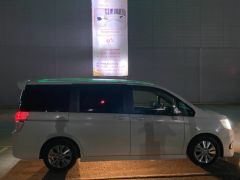 Фото авто Honda Stepwgn