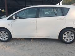 Сүрөт унаа Toyota Verso