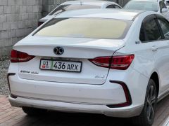 Фото авто BAIC EU5