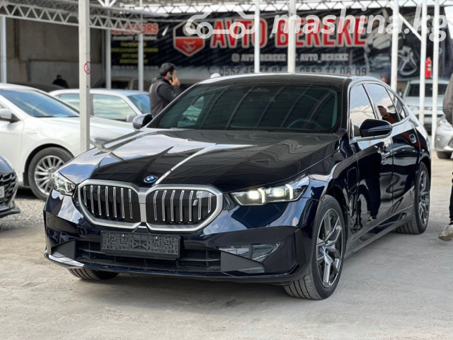 BMW i5