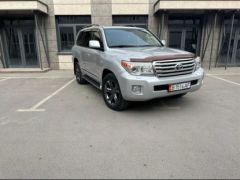 Сүрөт унаа Toyota Land Cruiser