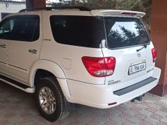 Сүрөт унаа Toyota Sequoia