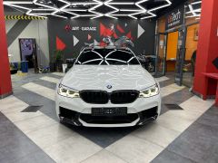 Photo of the vehicle BMW M5