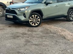 Сүрөт унаа Toyota RAV4