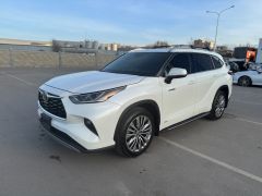 Сүрөт унаа Toyota Highlander