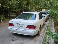 Photo of the vehicle Mercedes-Benz E-Класс