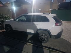 Фото авто Jeep Cherokee