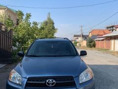 Сүрөт унаа Toyota RAV4