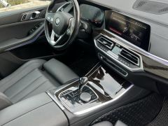 Photo of the vehicle BMW X5